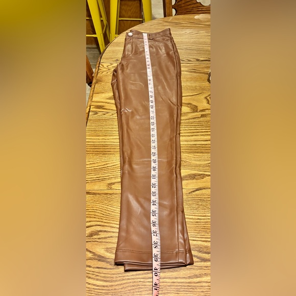 Large Shinestar Chocolate Faux Leather Pants NWT - Picture 4 of 4